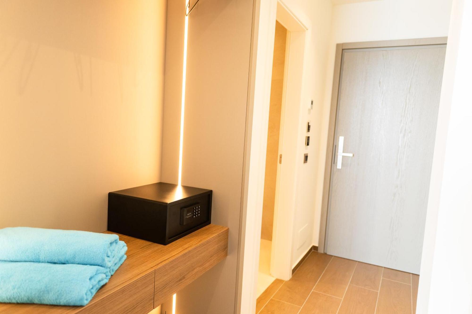 Jost Caravel Hotel Radhimë Eksteriør billede