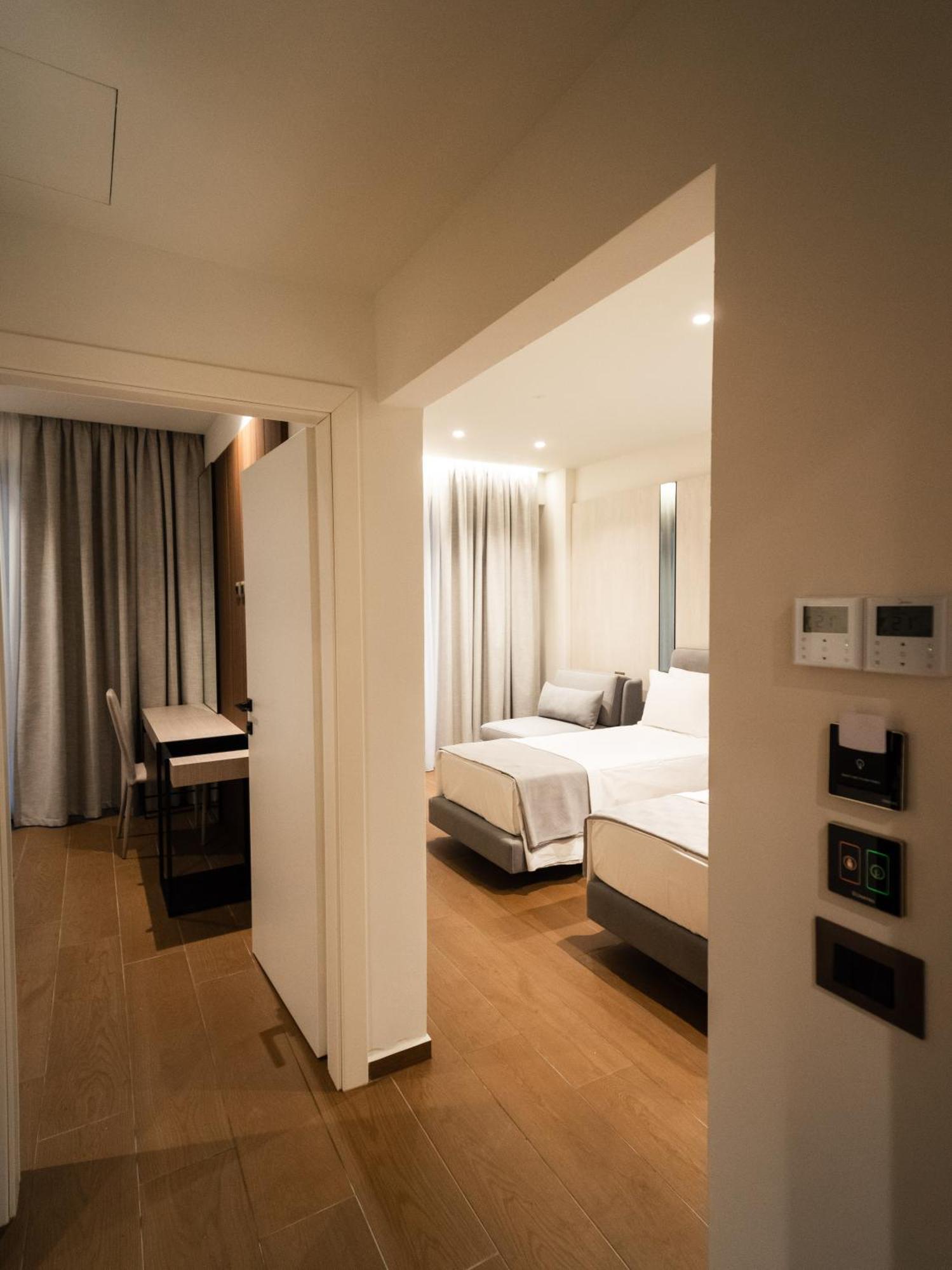 Jost Caravel Hotel Radhimë Eksteriør billede