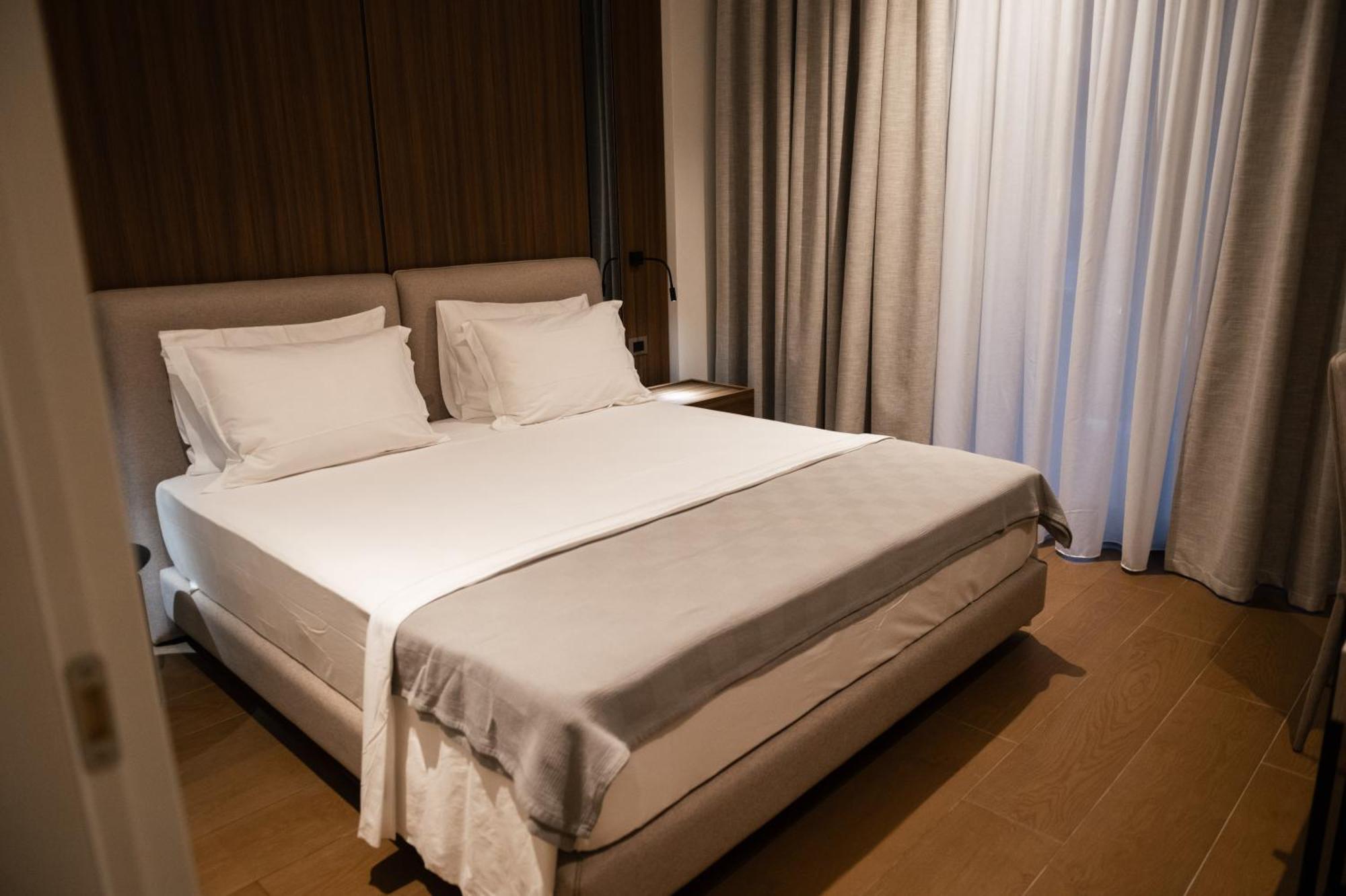 Jost Caravel Hotel Radhimë Eksteriør billede