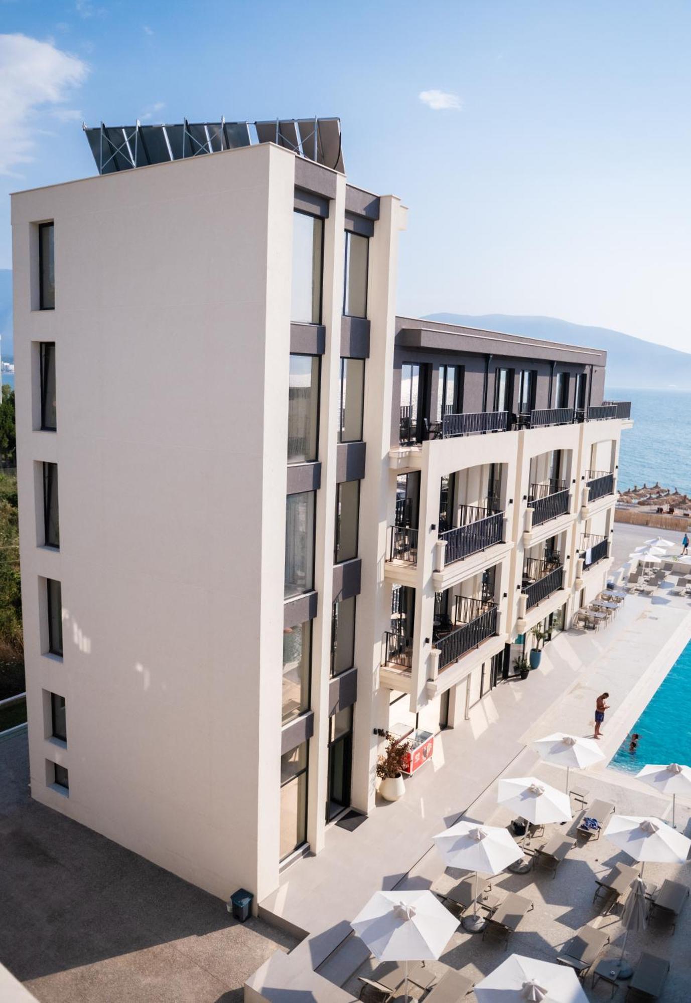 Jost Caravel Hotel Radhimë Eksteriør billede